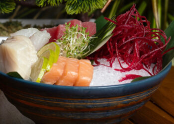 1748 Sushi Bar: Una Fusión de Oriente y Caribe en Long Bay Beach Resort