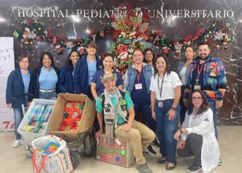 Niños del Hospital Pediátrico reciben doble regalo en Navidad