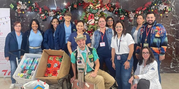 Niños del Hospital Pediátrico reciben doble regalo en Navidad
