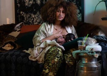 “Meeting Mama”: Una exposición fotográfica que rinde homenaje a la maternidad en San Juan