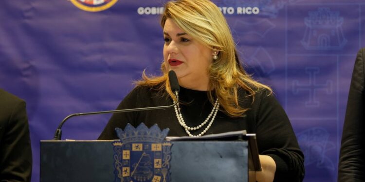 Gobernadora respalda acción ejecutiva de Trump para fortalecer la manufactura farmacéutica