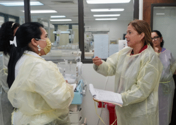 Programa federal valida proyecto de lactancia materna del Hospital Universitario de Adultos