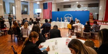 Senador Juan Oscar Morales destaca compromiso con pacientes hematológicos en el Día Mundial del Linfoma